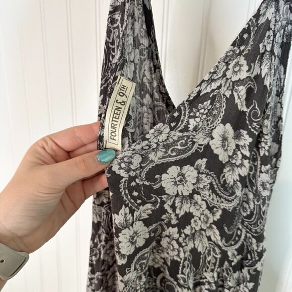 Fourteen and 9th Junior Floral Sundress Black and White Sz S - Picture 6 of 7